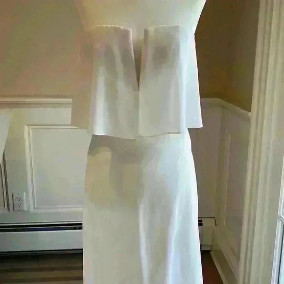 BCBGMaxazria Alyse White Gown - Picture 4 of 12